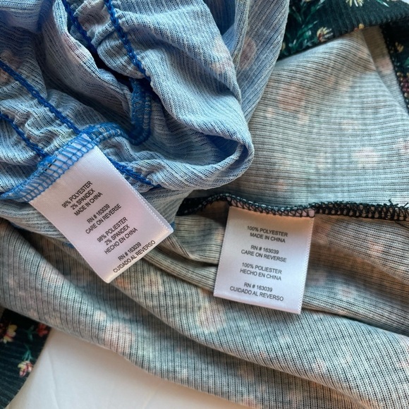 3 Pieces Size Medium Summer Tops Floral Print - Picture 14 of 16